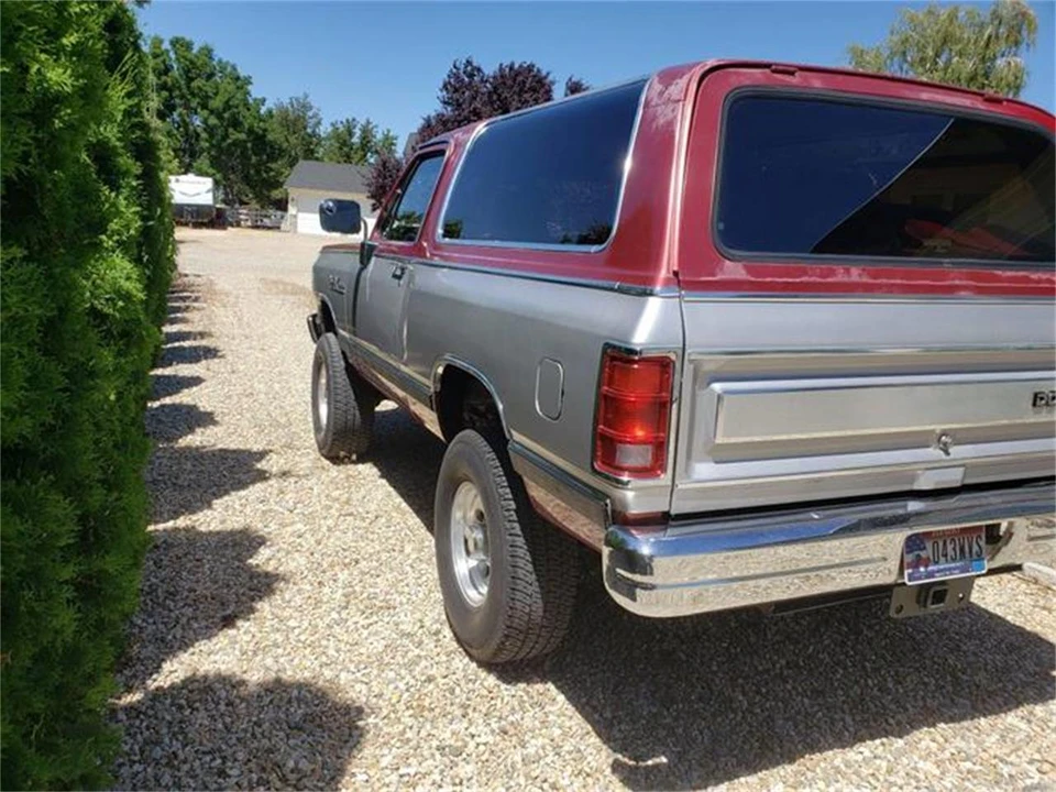 1989 Dodge Ramcharger - Image 4 of 22
