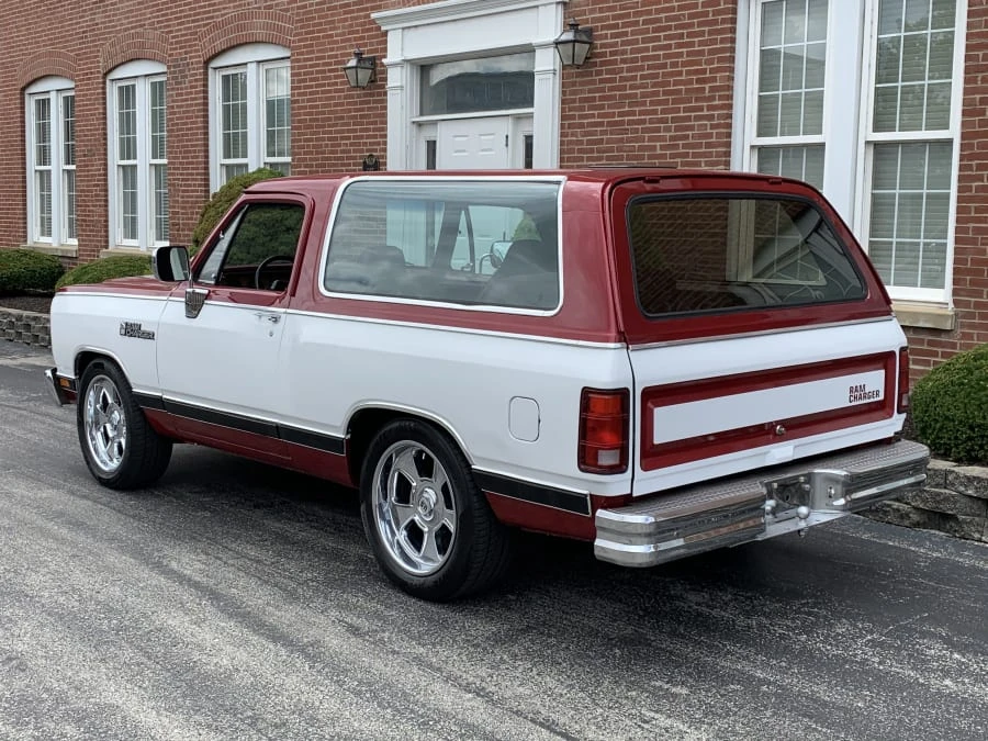 1989 Dodge Ramcharger - Image 3 of 8