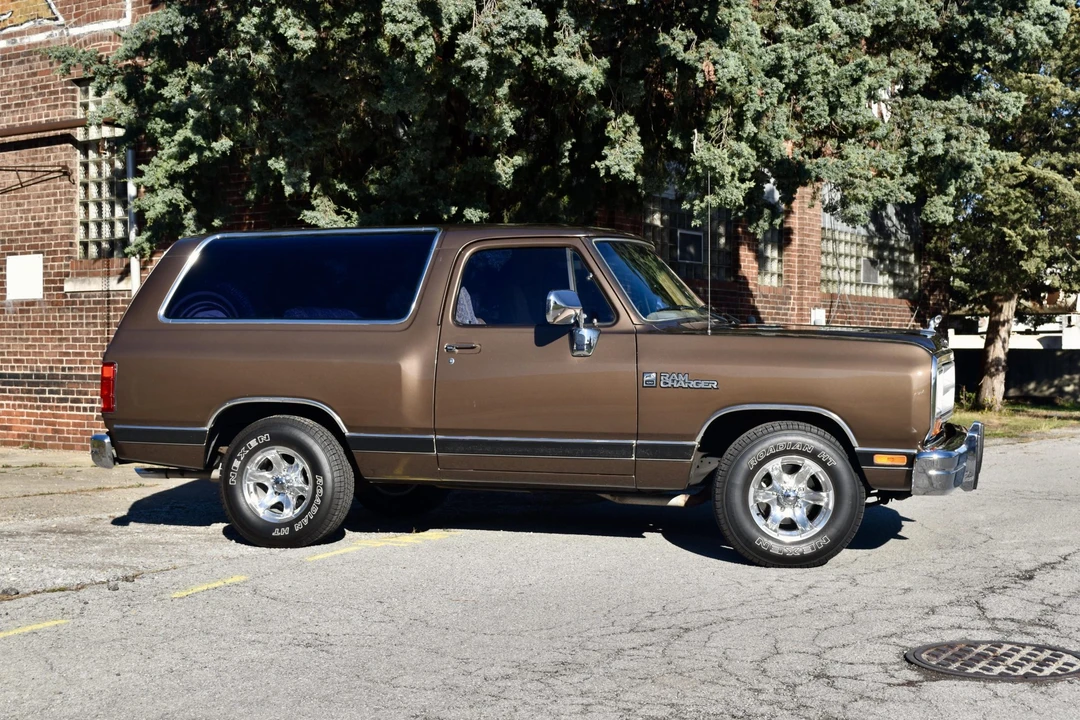 1989 Dodge Ramcharger - Image 15 of 31