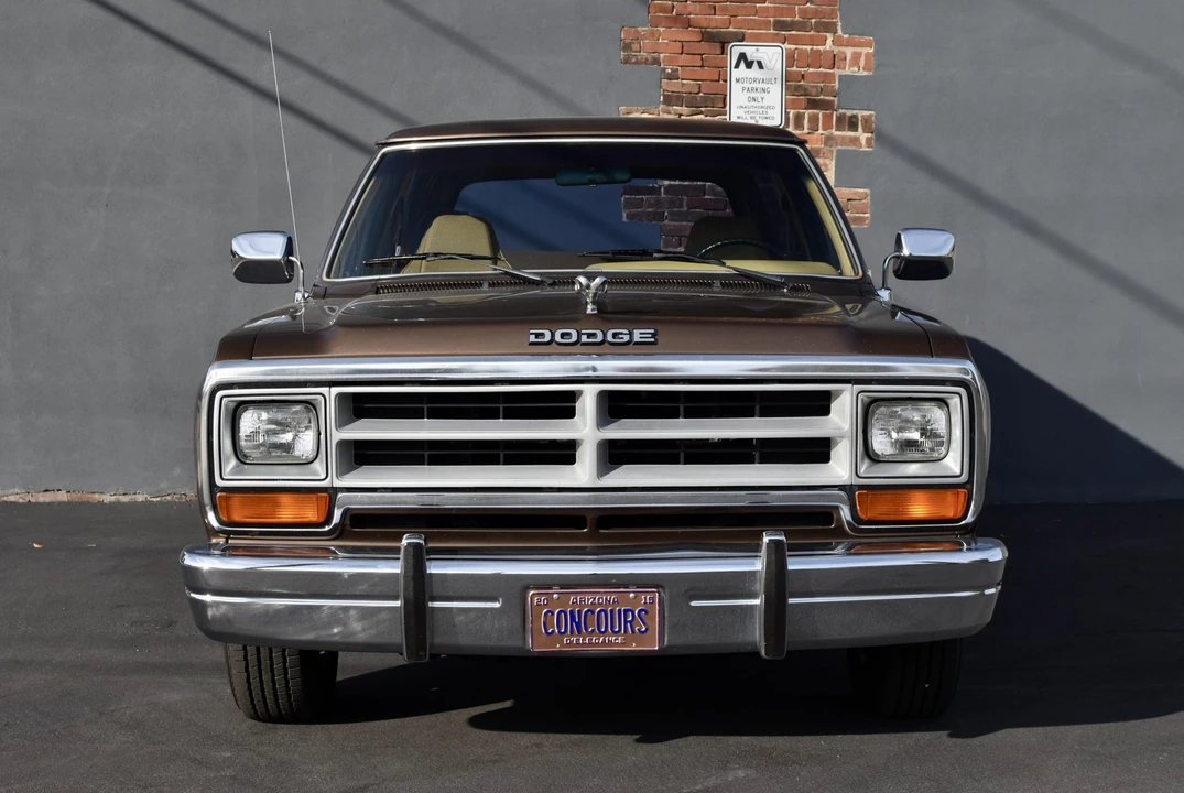 1989 Dodge Ramcharger - Image 6 of 31