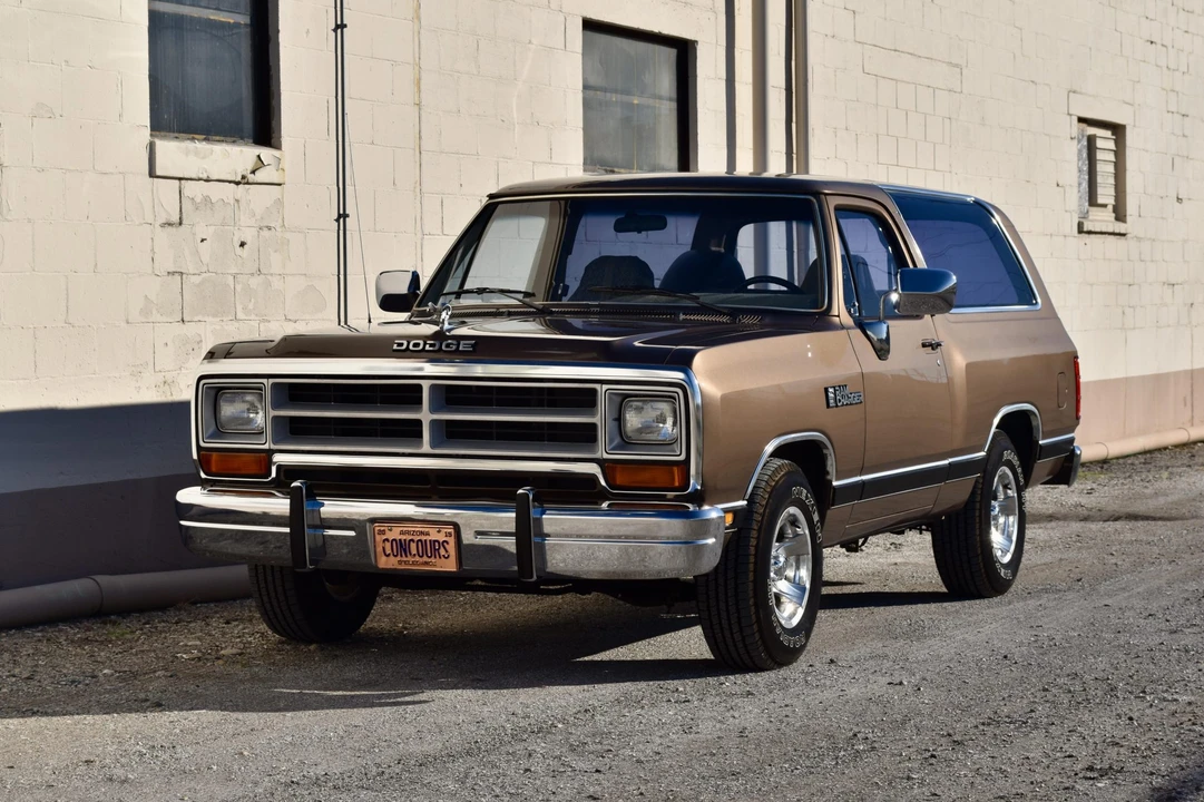 1989 Dodge Ramcharger - Image 5 of 31