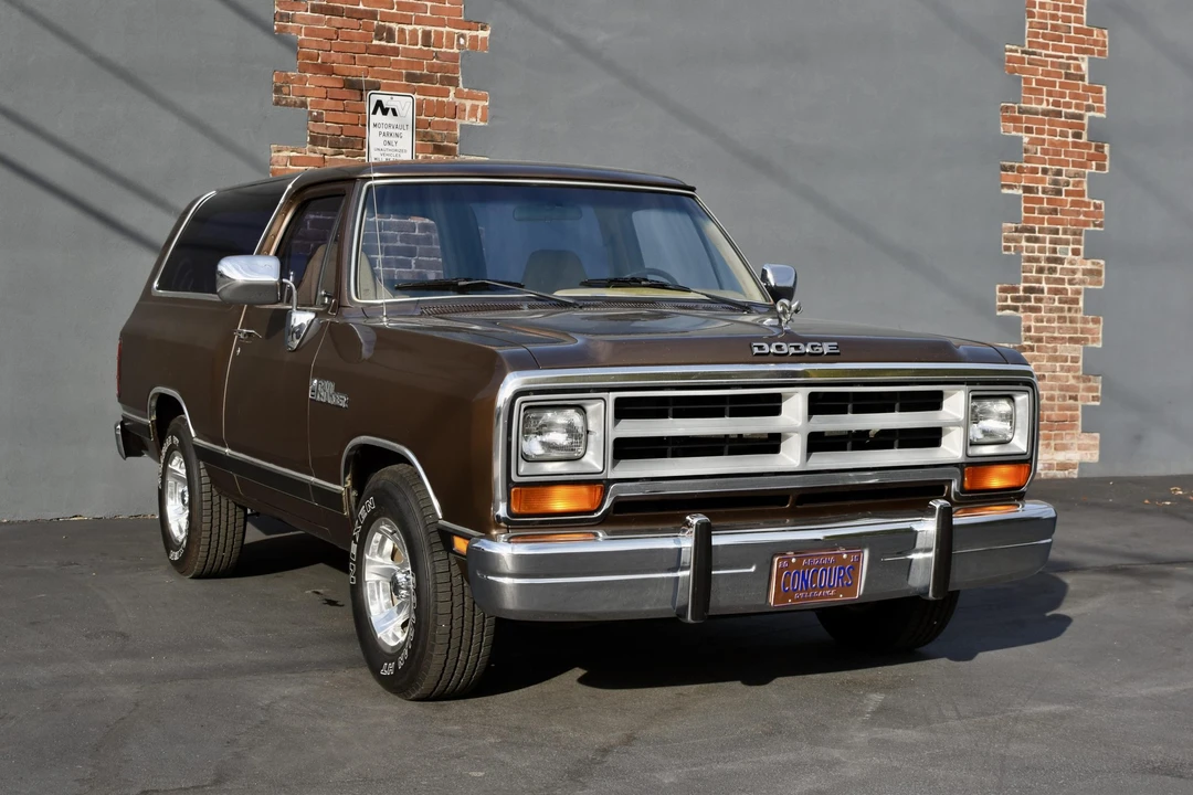 1989 Dodge Ramcharger - Image 8 of 31