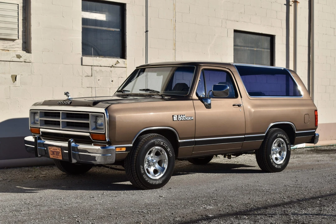 1989 Dodge Ramcharger - Image 3 of 31