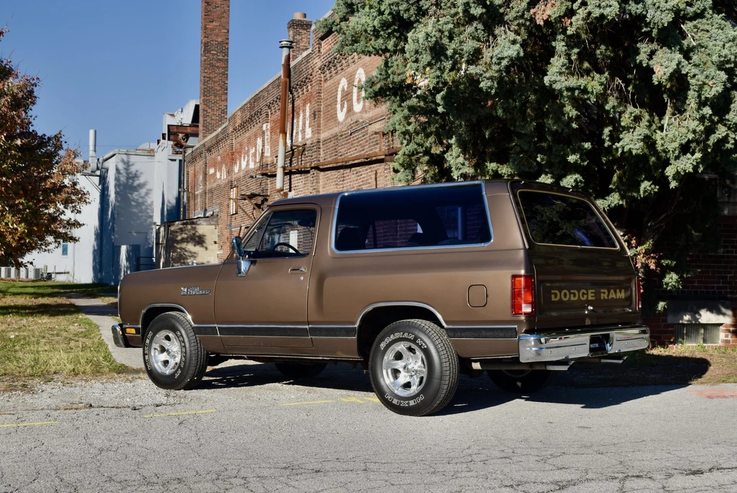 1989 Dodge Ramcharger - Image 21 of 31