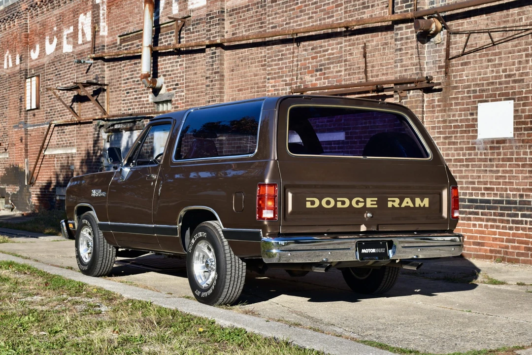 1989 Dodge Ramcharger - Image 20 of 31