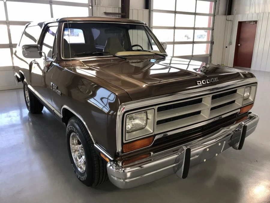 1989 Dodge Ramcharger - Image 14 of 19