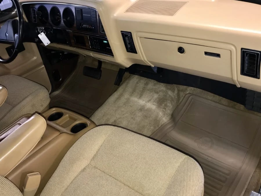 1989 Dodge Ramcharger - Image 8 of 19