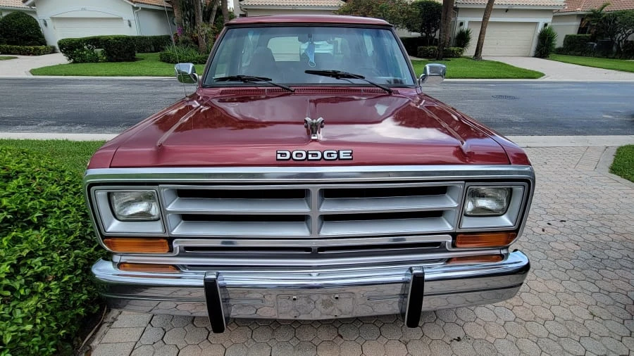 1989 Dodge Ramcharger - Image 4 of 11