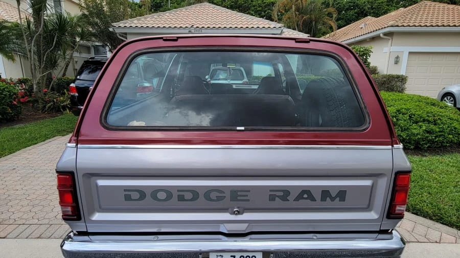 1989 Dodge Ramcharger - Image 5 of 11