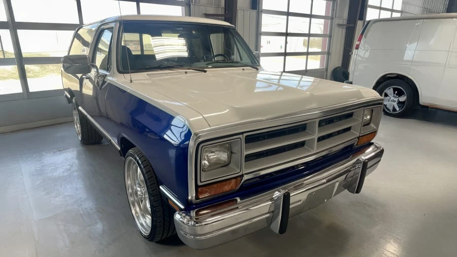1989 Dodge Ramcharger - Image 6 of 15
