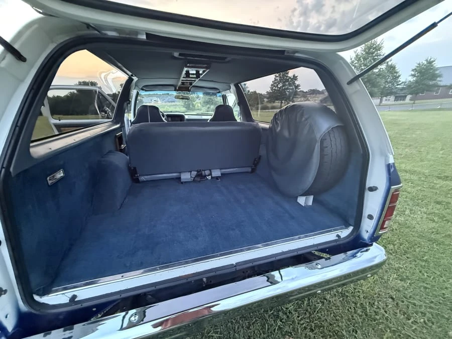1989 Dodge Ramcharger - Image 9 of 15