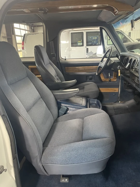 1989 Dodge Ramcharger - Image 12 of 15
