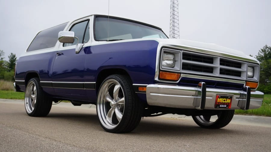 1989 Dodge Ramcharger - Image 10 of 30
