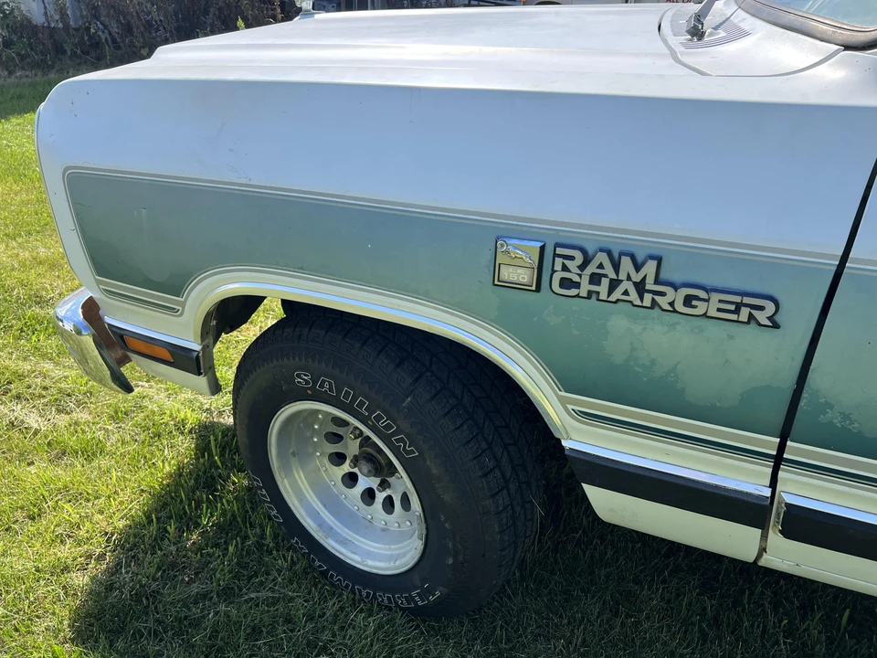1989 Dodge Ramcharger - Image 20 of 31