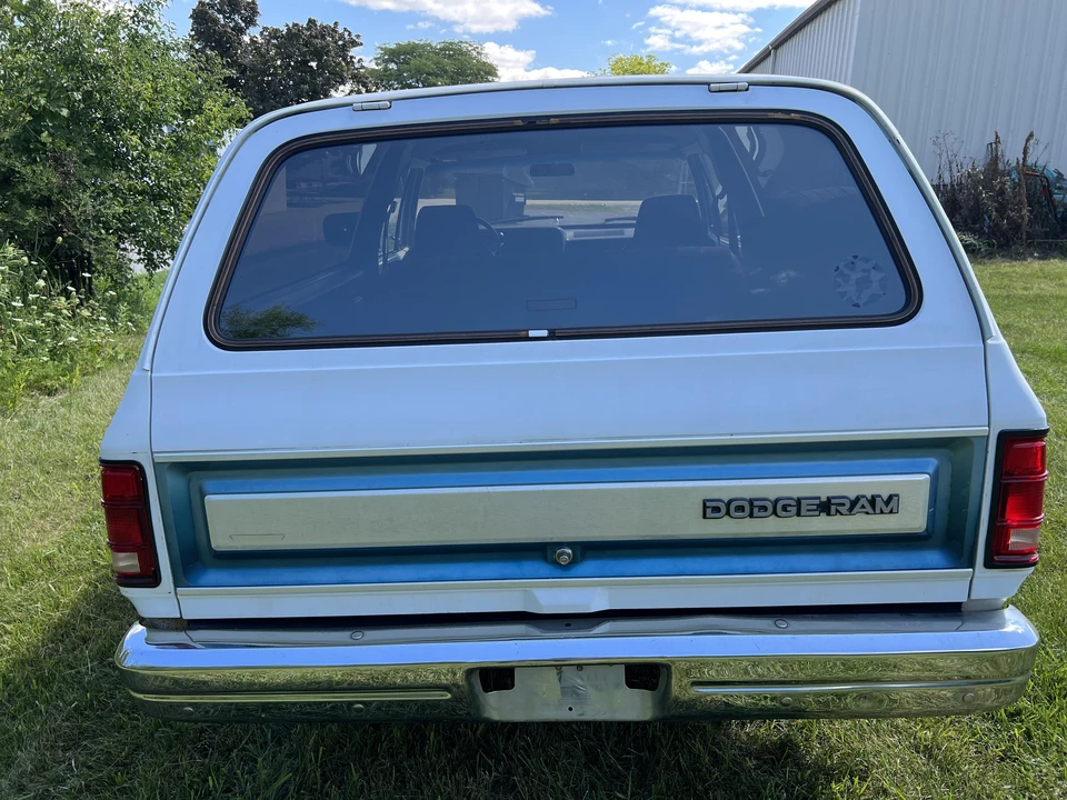 1989 Dodge Ramcharger - Image 12 of 31