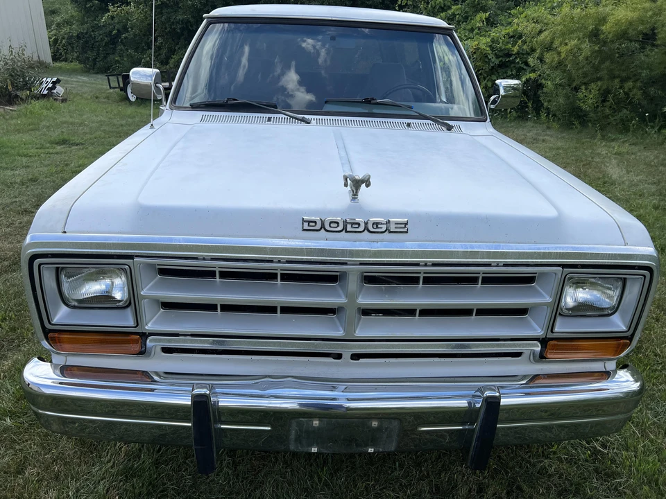 1989 Dodge Ramcharger - Image 8 of 31