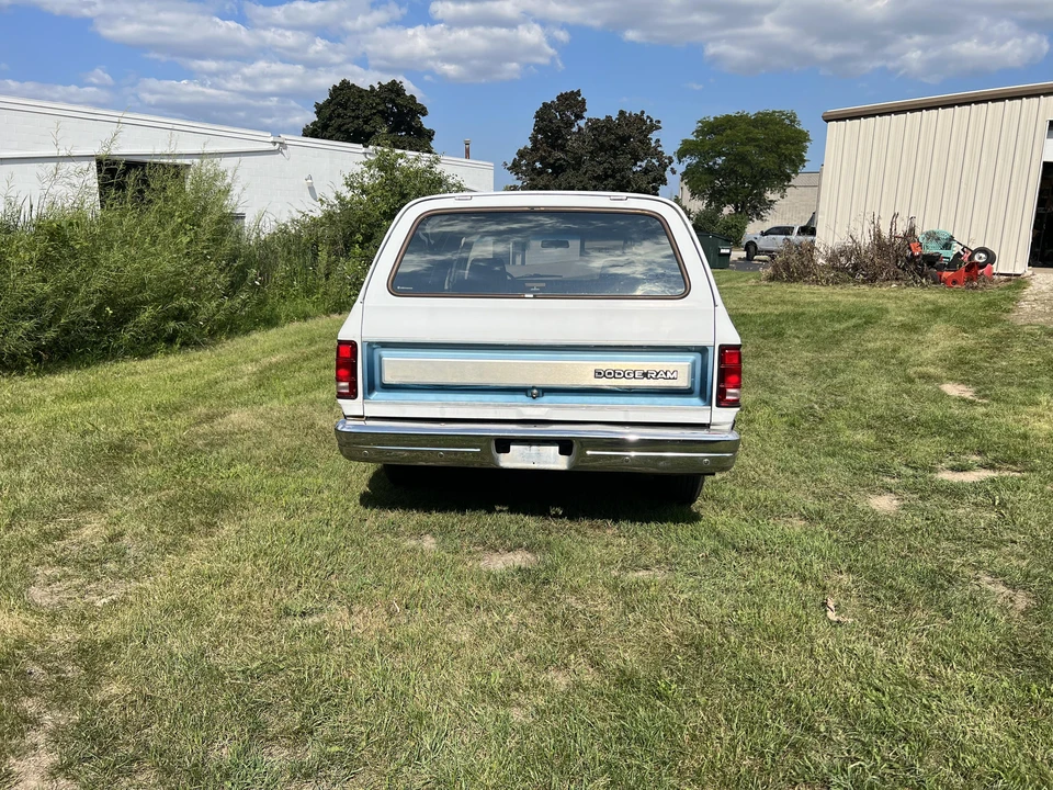 1989 Dodge Ramcharger - Image 13 of 31