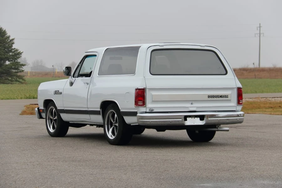 1989 Dodge Ramcharger - Image 9 of 25
