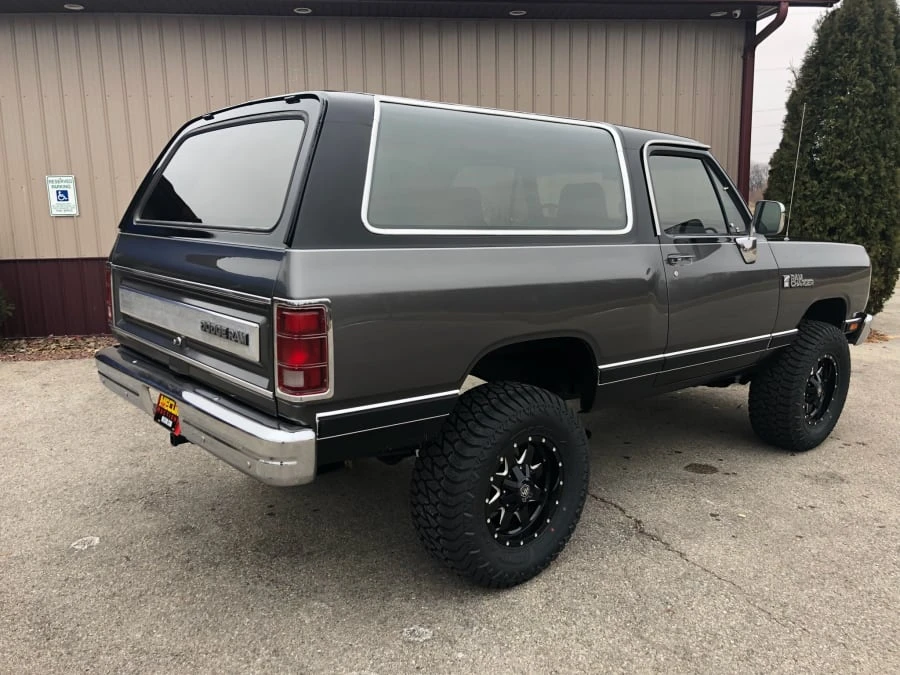 1989 Dodge Ramcharger - Image 3 of 11