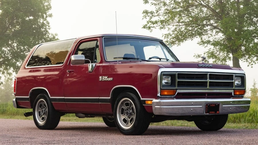 1989 Dodge Ramcharger - Image 2 of 10