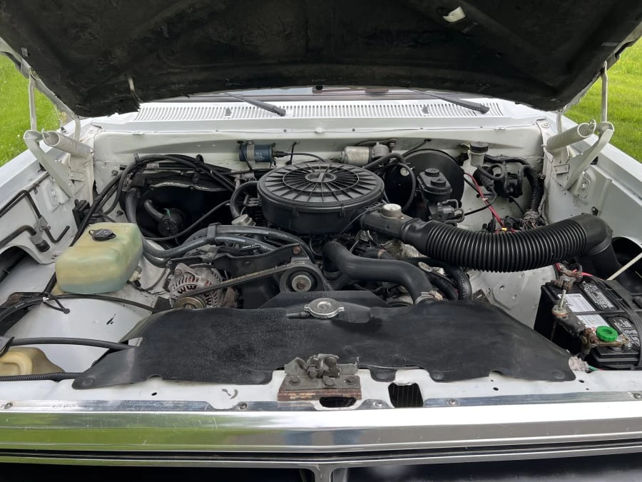 1989 Dodge Ramcharger - Image 17 of 18