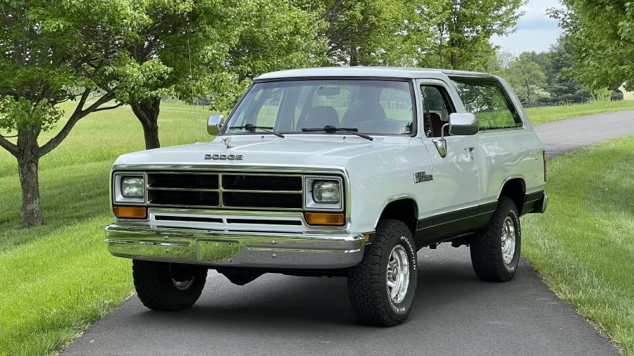 1989 Dodge Ramcharger - Image 9 of 18