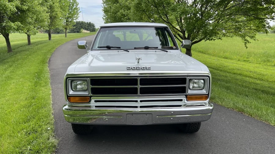1989 Dodge Ramcharger - Image 4 of 18