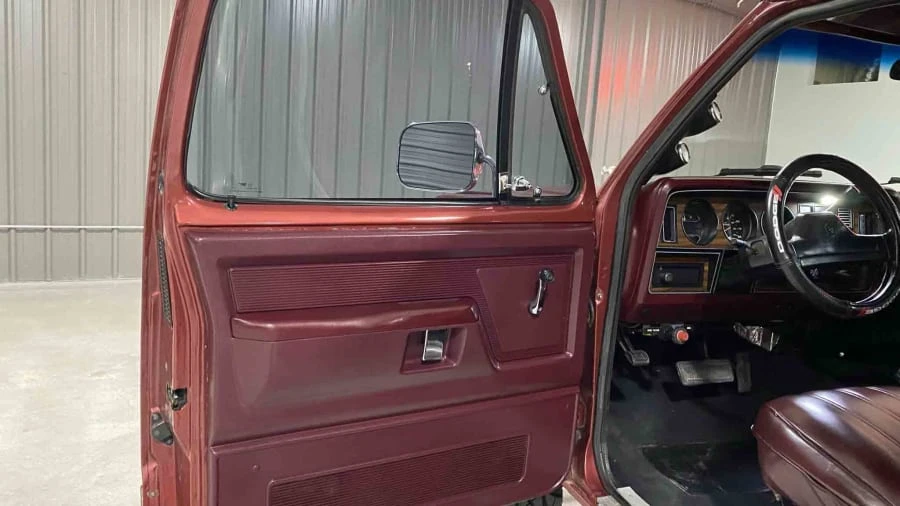 1989 Dodge Ramcharger - Image 11 of 24