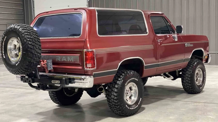 1989 Dodge Ramcharger - Image 22 of 24