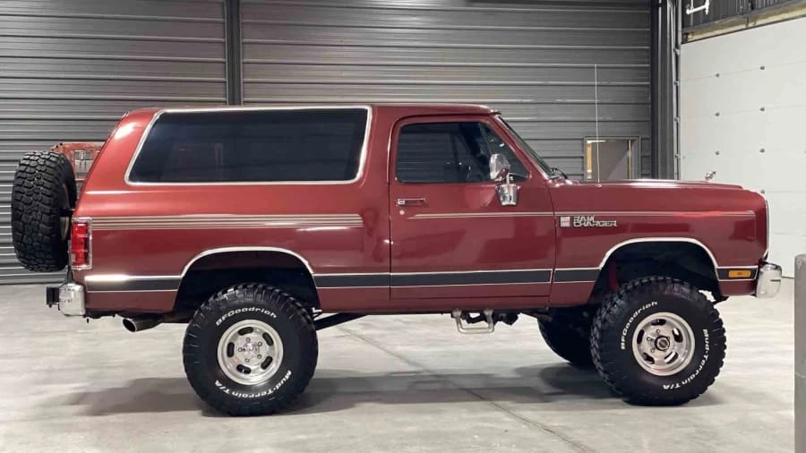 1989 Dodge Ramcharger - Image 23 of 24