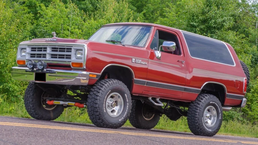 1989 Dodge Ramcharger - Image 14 of 19