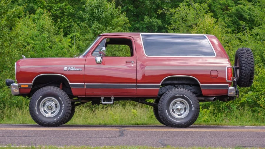1989 Dodge Ramcharger - Image 15 of 19