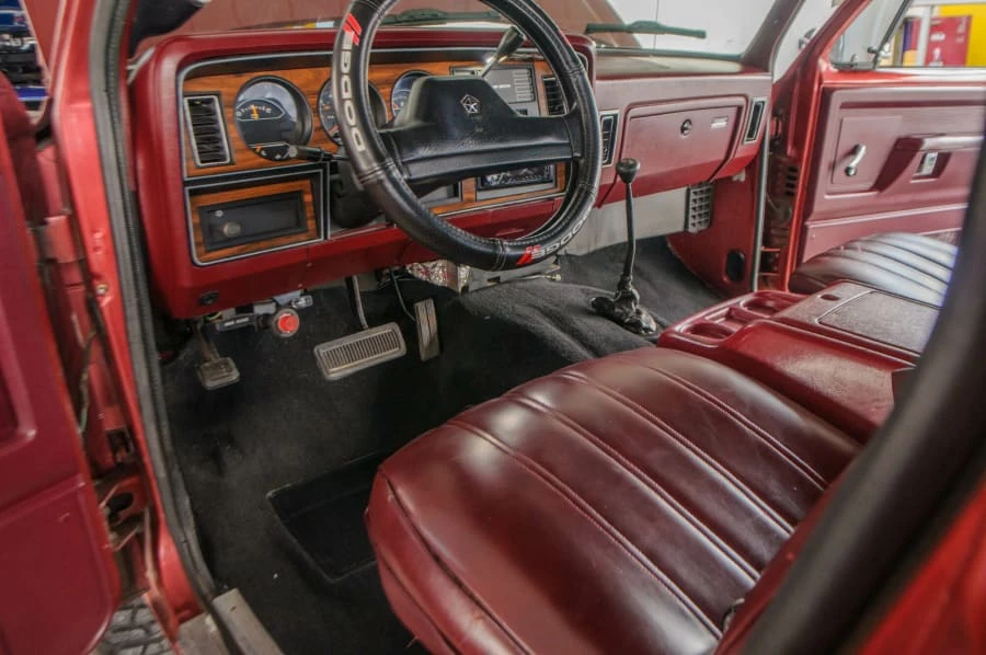 1989 Dodge Ramcharger - Image 4 of 16