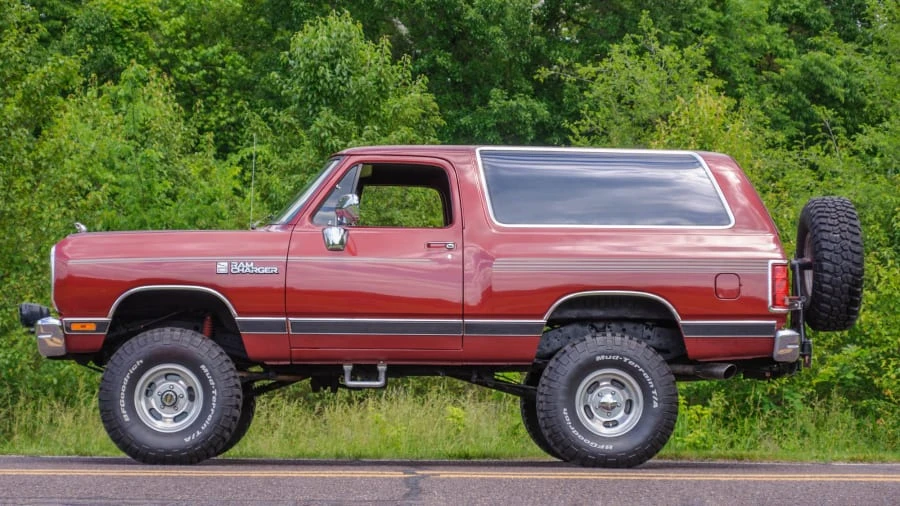 1989 Dodge Ramcharger - Image 14 of 19