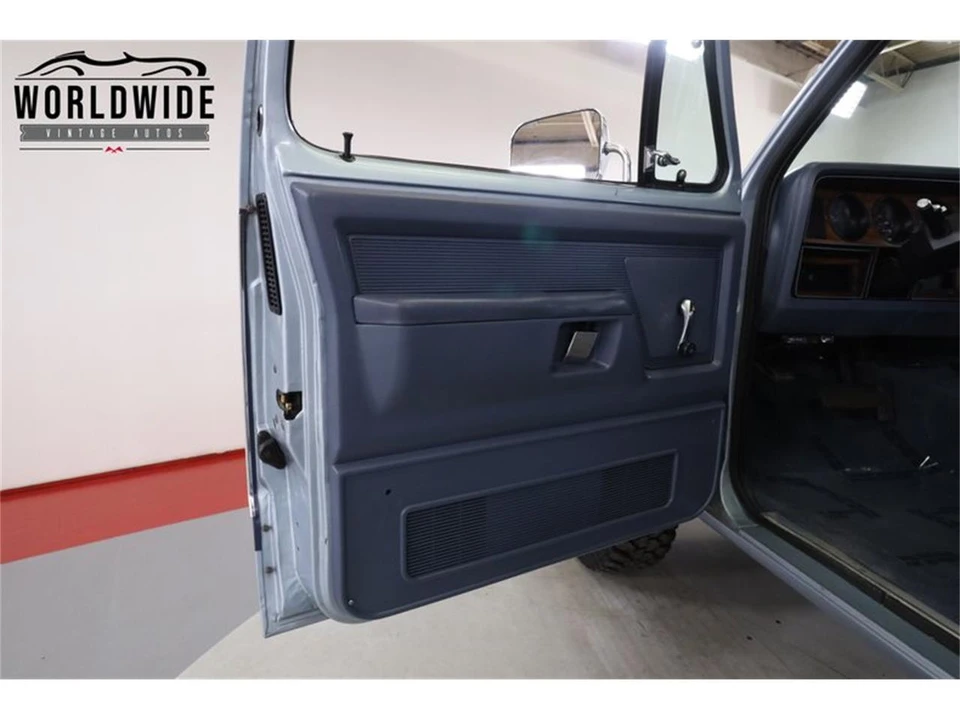 1989 Dodge Ramcharger - Image 28 of 31