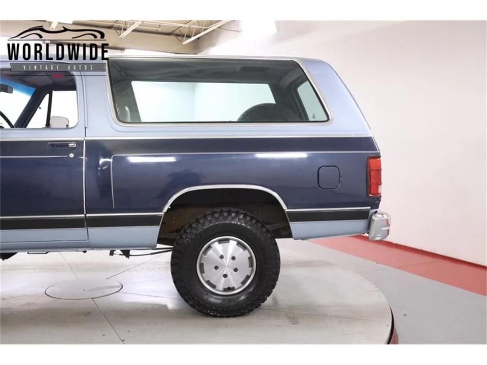 1989 Dodge Ramcharger - Image 10 of 31