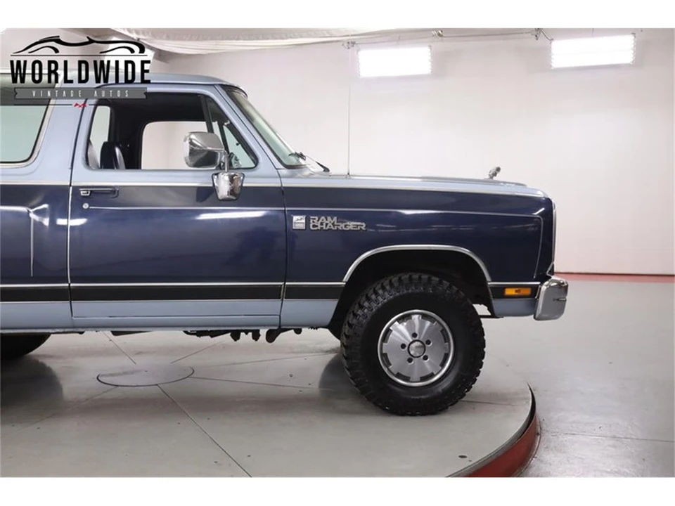 1989 Dodge Ramcharger - Image 8 of 31