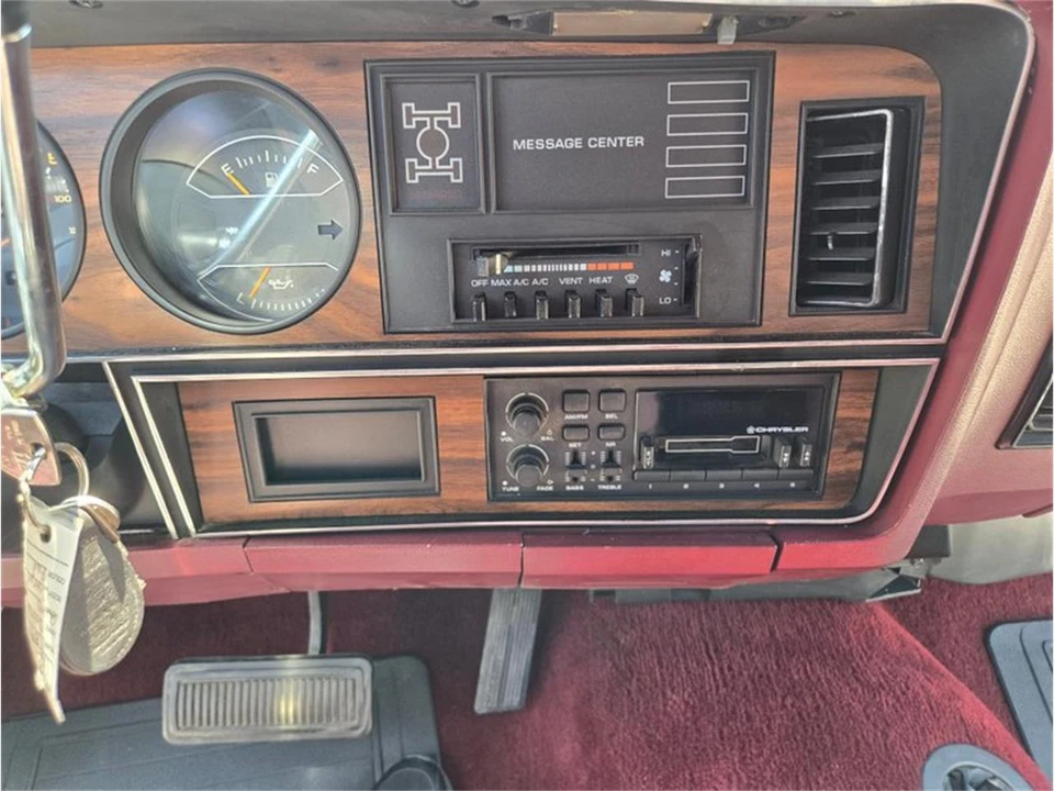 1989 Dodge Ramcharger - Image 25 of 31
