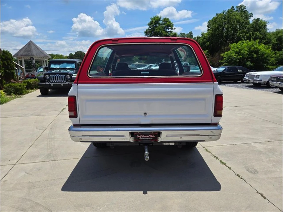 1989 Dodge Ramcharger - Image 14 of 31