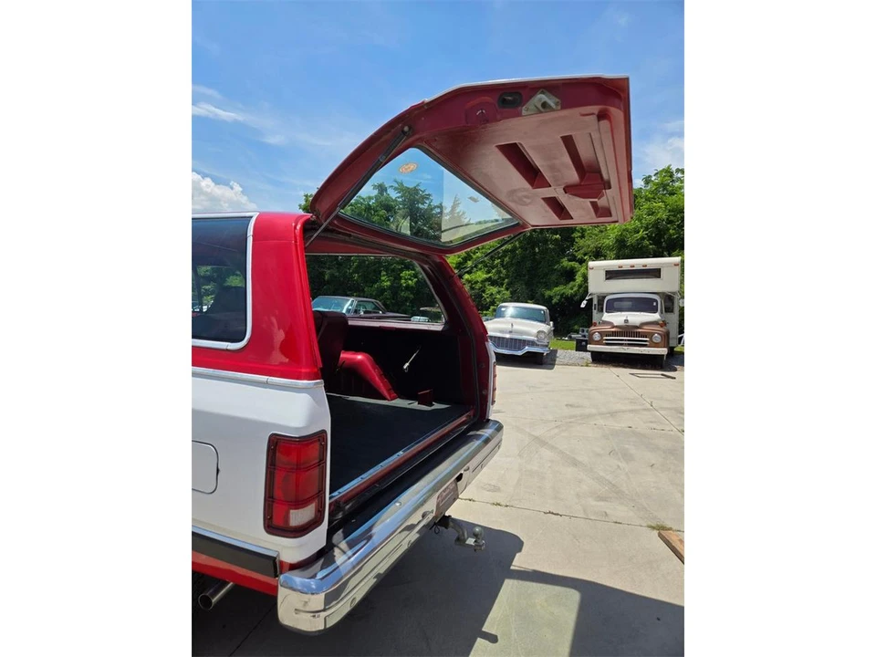 1989 Dodge Ramcharger - Image 5 of 31