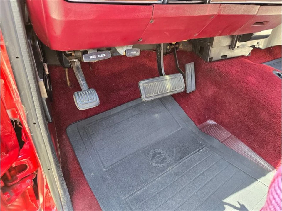 1989 Dodge Ramcharger - Image 29 of 31