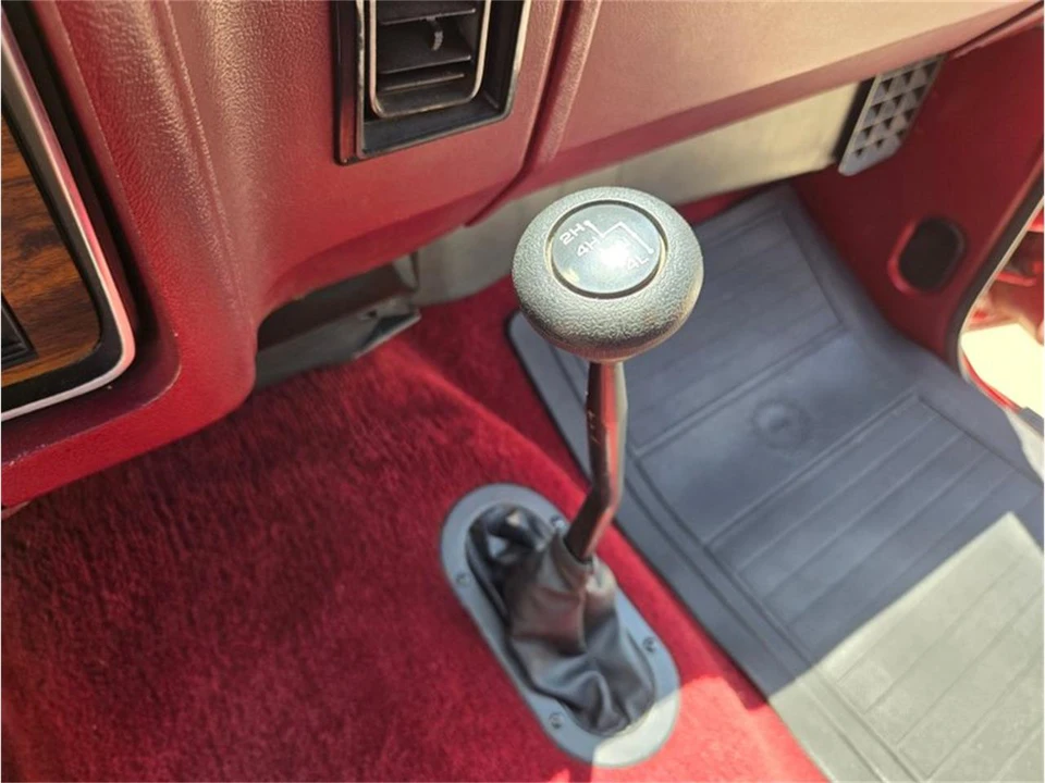 1989 Dodge Ramcharger - Image 27 of 31