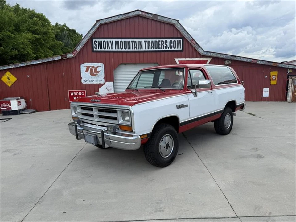 1989 Dodge Ramcharger - Image 3 of 31