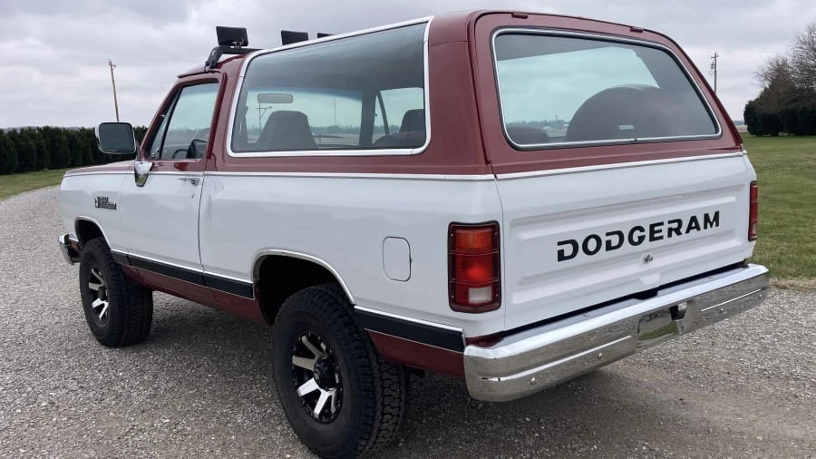 1989 Dodge Ramcharger - Image 3 of 9