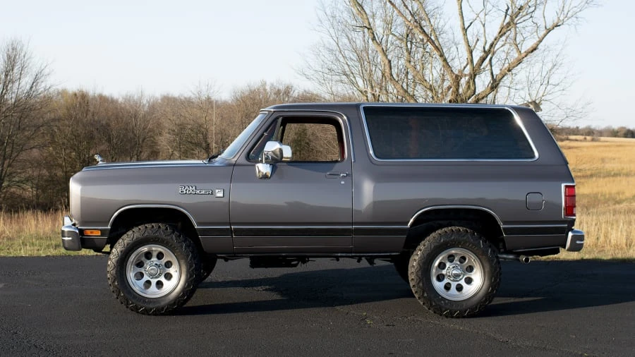 1989 Dodge Ramcharger - Image 2 of 12