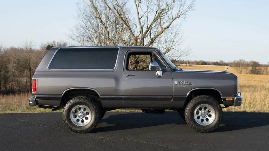 1989 Dodge Ramcharger - Image 11 of 12