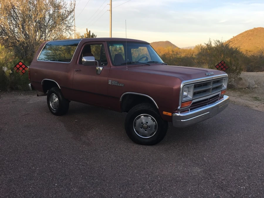 1989 Dodge Ramcharger - Image 9 of 12