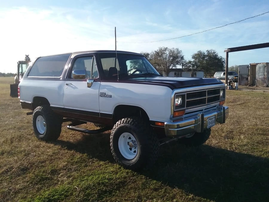 1989 Dodge Ramcharger - Image 12 of 12