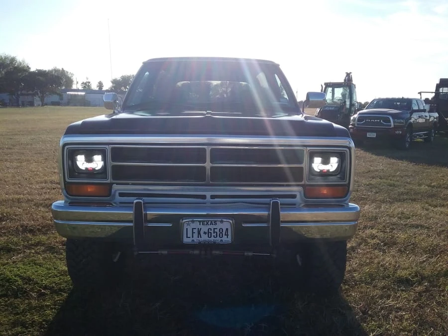 1989 Dodge Ramcharger - Image 8 of 12