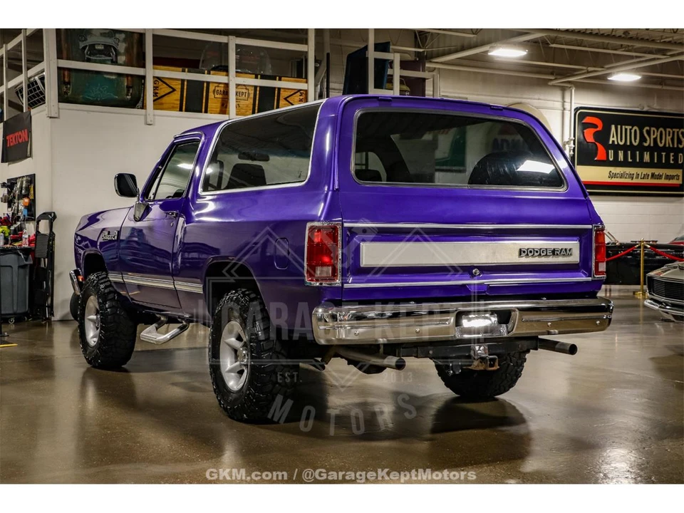 1989 Dodge Ramcharger - Image 7 of 31